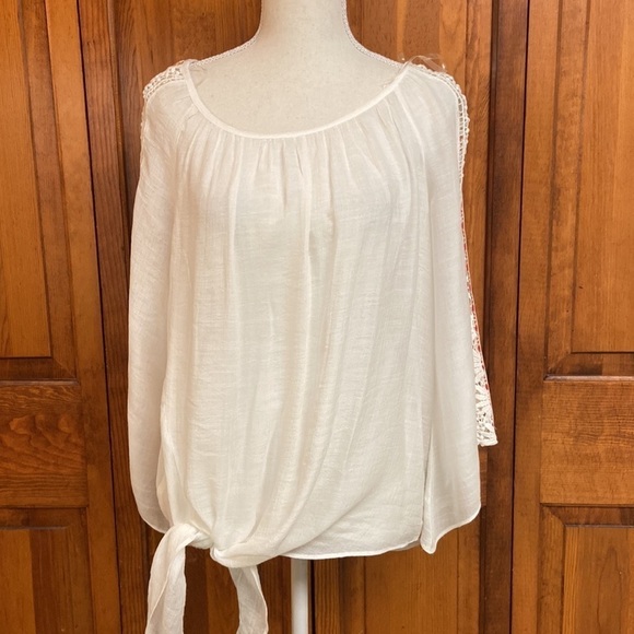 Alyx Rounded Neck Gauze Tie Hem Embroidered & Lace Angel Sleeve Boho SheerTop L - Picture 1 of 9